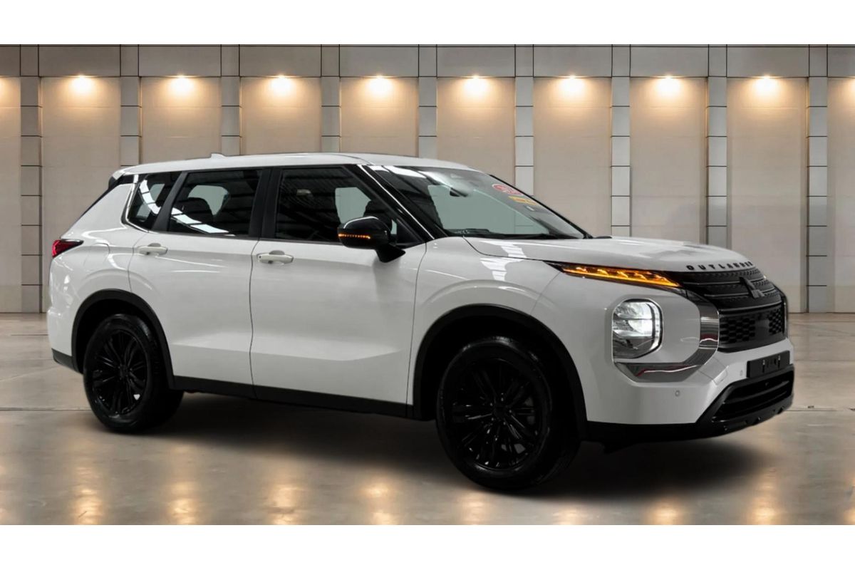 2024 Mitsubishi Outlander ES ZM