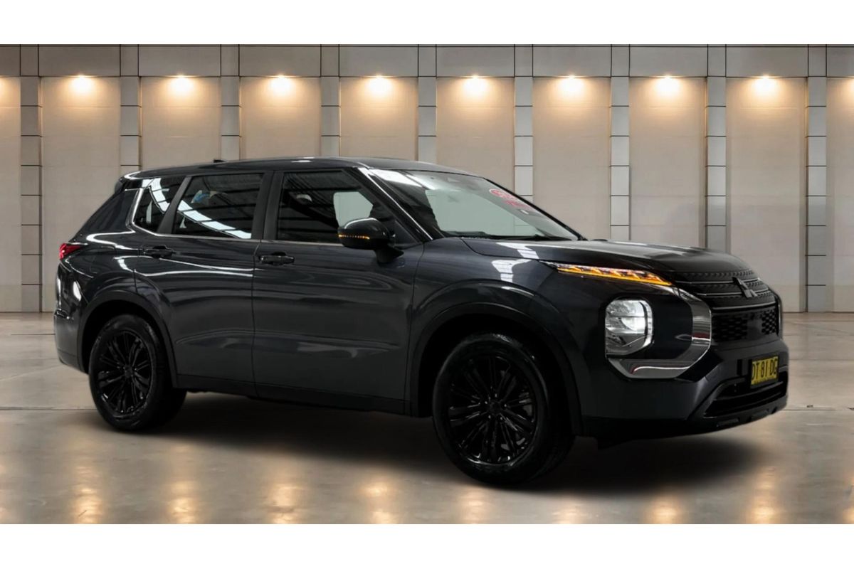 2024 Mitsubishi Outlander ES ZM
