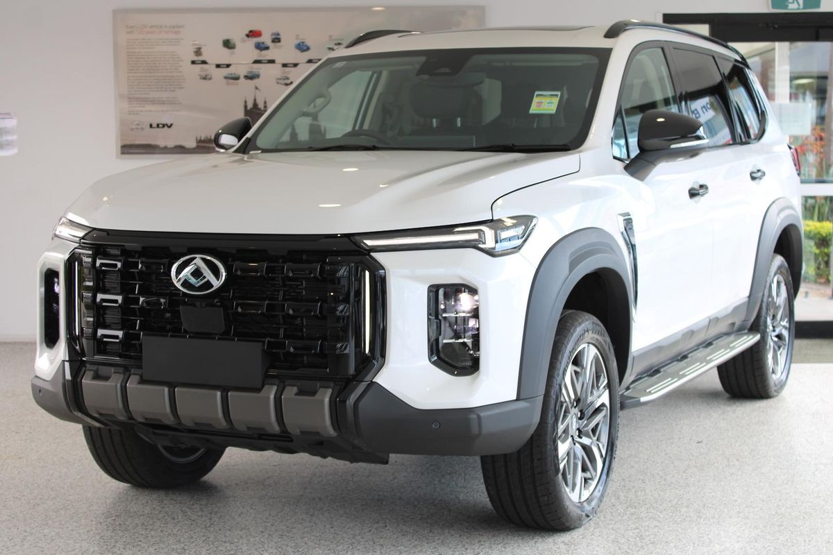 2026 LDV D90 Luxe SV9A