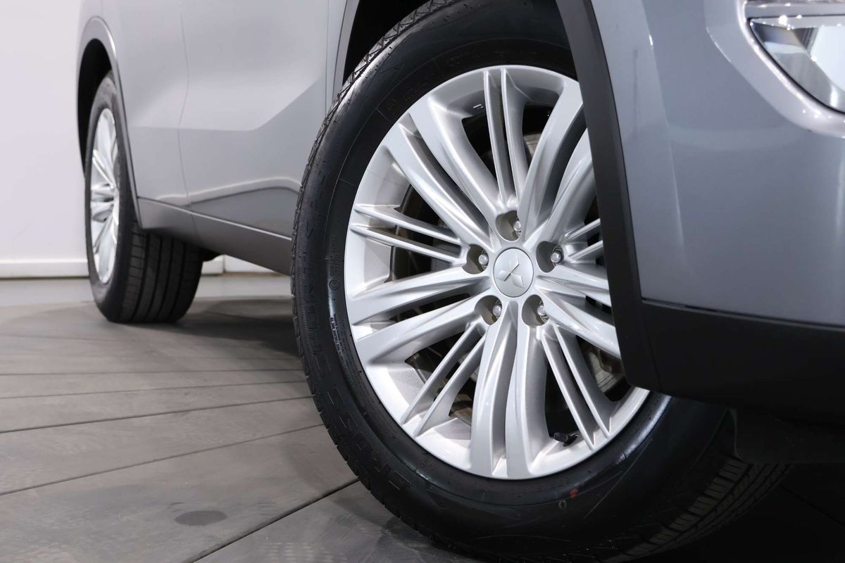 2022 Mitsubishi Outlander ES ZM