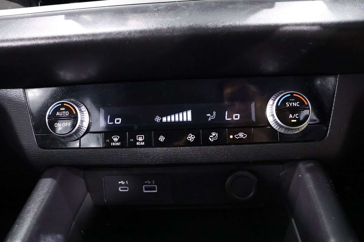 2022 Mitsubishi Outlander ES ZM