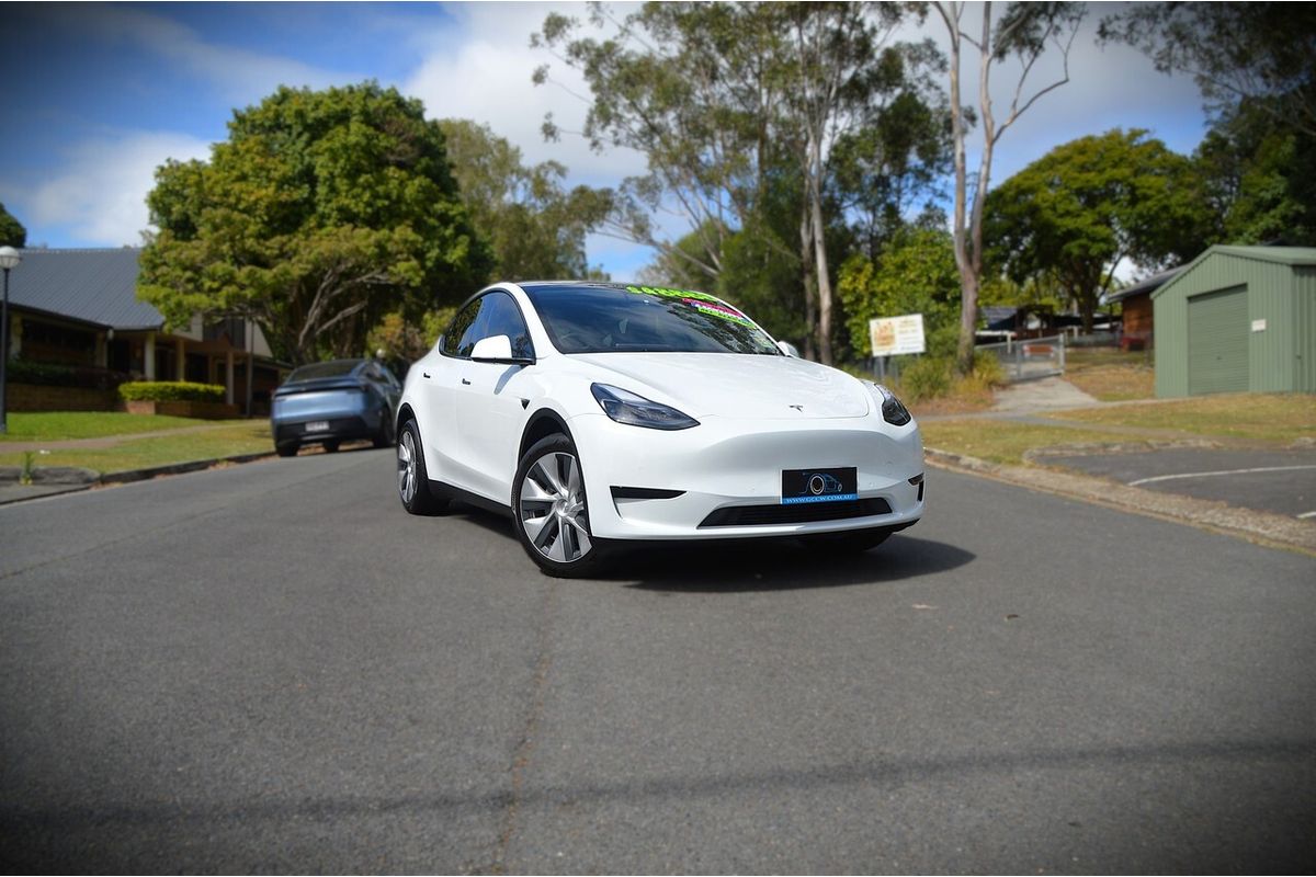 2023 Tesla Model Y Rear-Wheel Drive