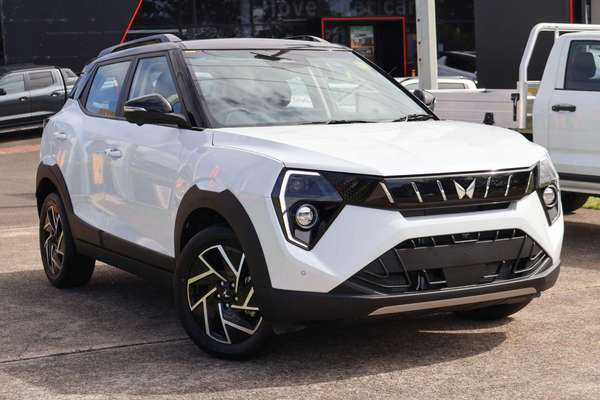 2026 Mahindra XUV3XO AX7L