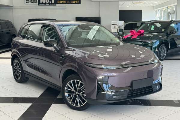 2026 Leapmotor B10 Design LR A12