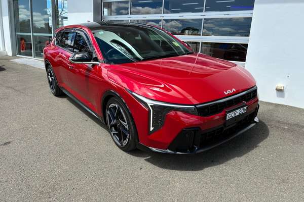 2025 Kia K4 GT-Line CL4m