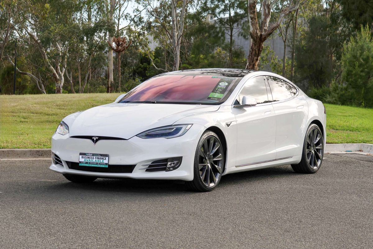 2020 Tesla Model S Long Range