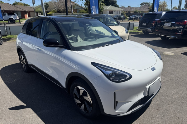 2026 Geely EX2 Inspire E22H