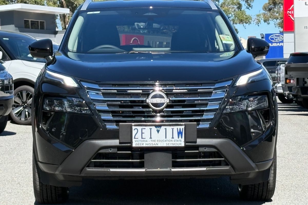 2026 Nissan X-TRAIL ST-L T33