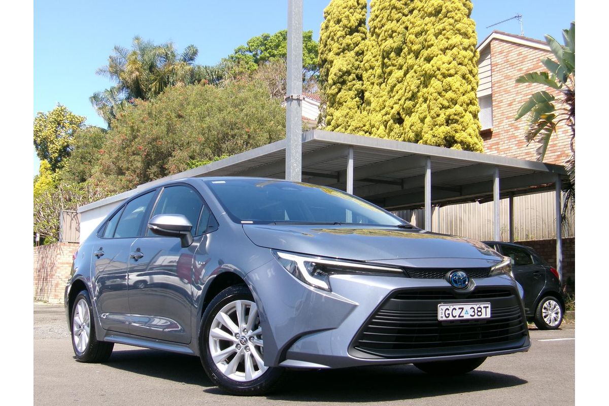 2025 Toyota Corolla Ascent Sport Hybrid ZWE219R
