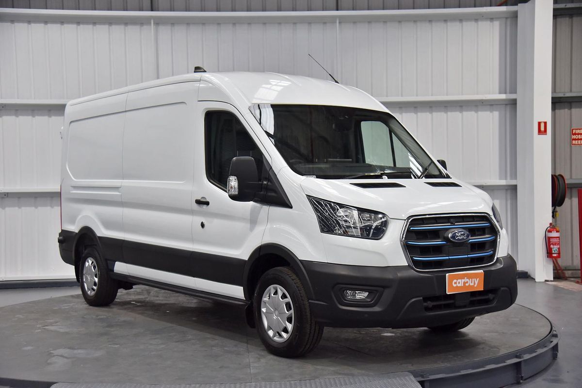 2022 Ford E-Transit 420L VO Mid Roof
