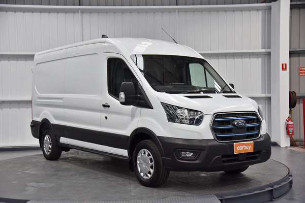 2022 Ford E-Transit 420L VO Mid Roof