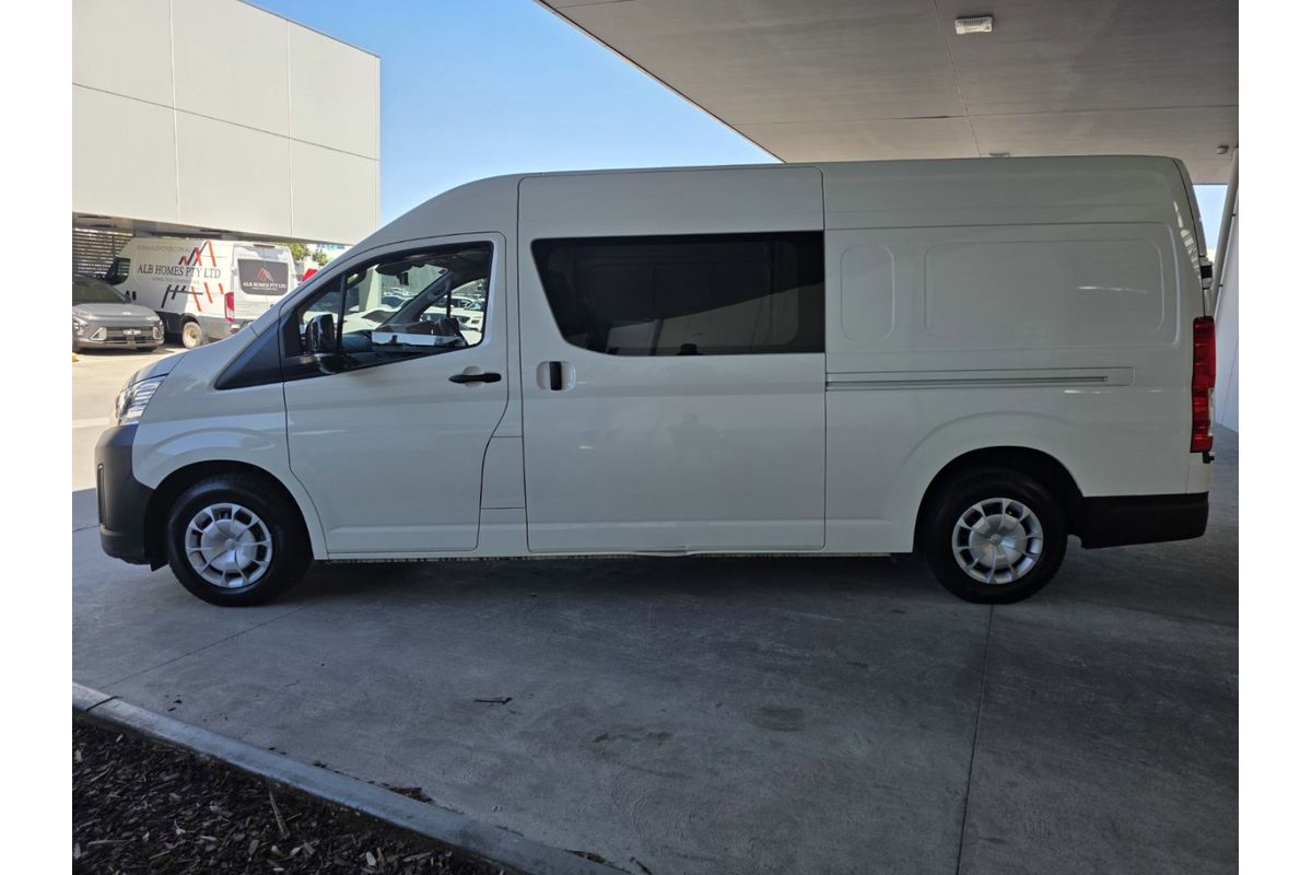 2025 Toyota Hiace GDH320R ELWB High Roof image 4