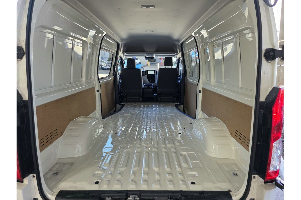 2025 Toyota Hiace GDH320R ELWB High Roof image 7