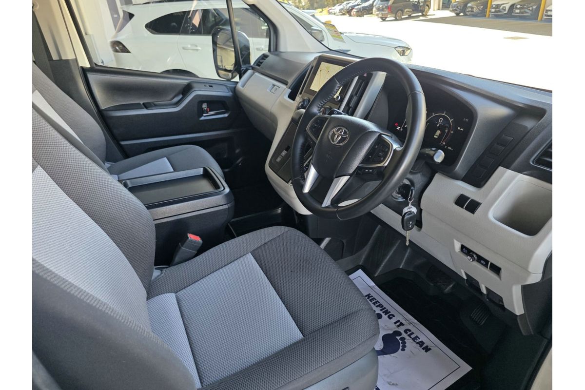 2025 Toyota Hiace GDH320R ELWB High Roof image 9