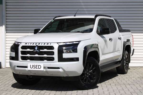 2025 Mitsubishi Triton GSR MV 4X4