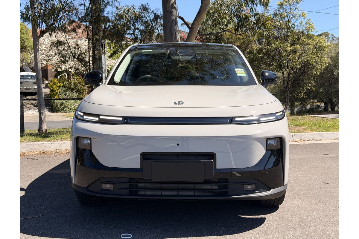 2026 Leapmotor B10 Design Hybrid EV A12