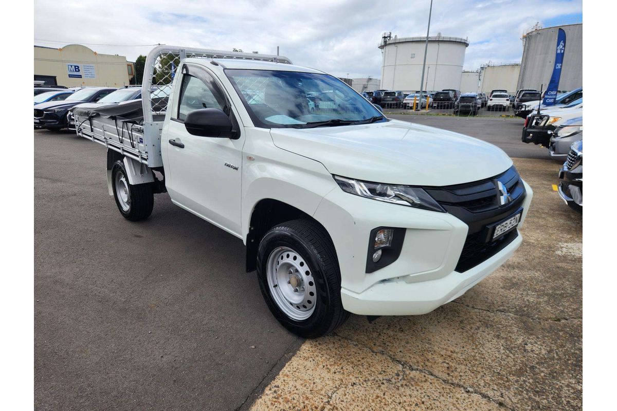 2021 Mitsubishi Triton GLX MR 4X4