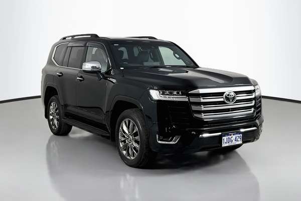 2023 Toyota Landcruiser Sahara ZX FJA300R