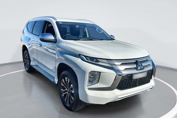 2022 Mitsubishi Pajero Sport GLS QF