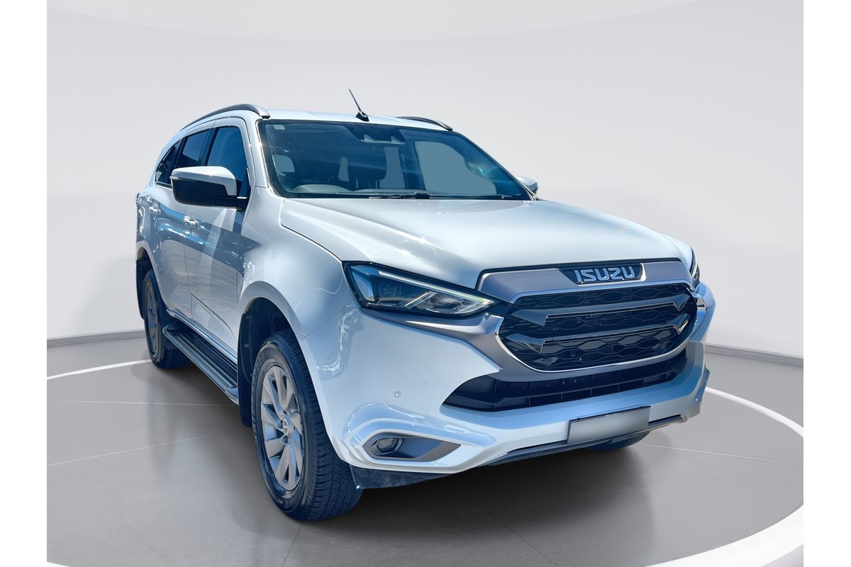 2023 Isuzu MU-X LS-T