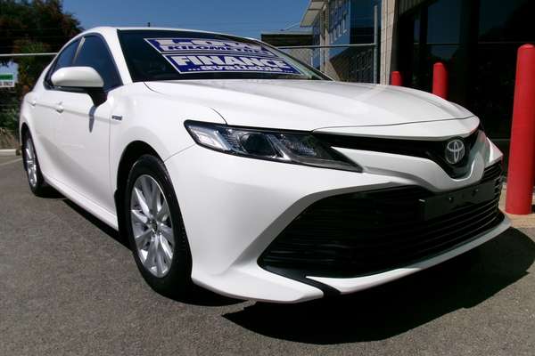 2020 Toyota Camry Ascent Sport AXVH70R