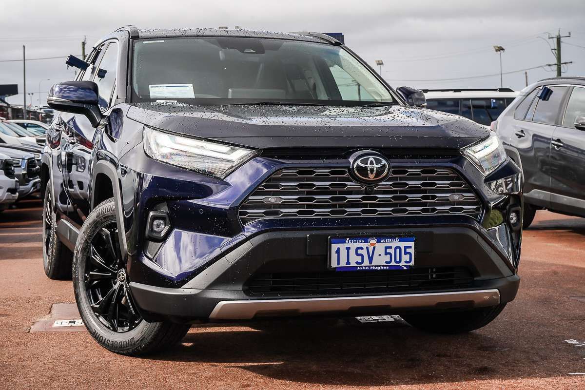 2025 Toyota RAV4 Cruiser AXAH54R