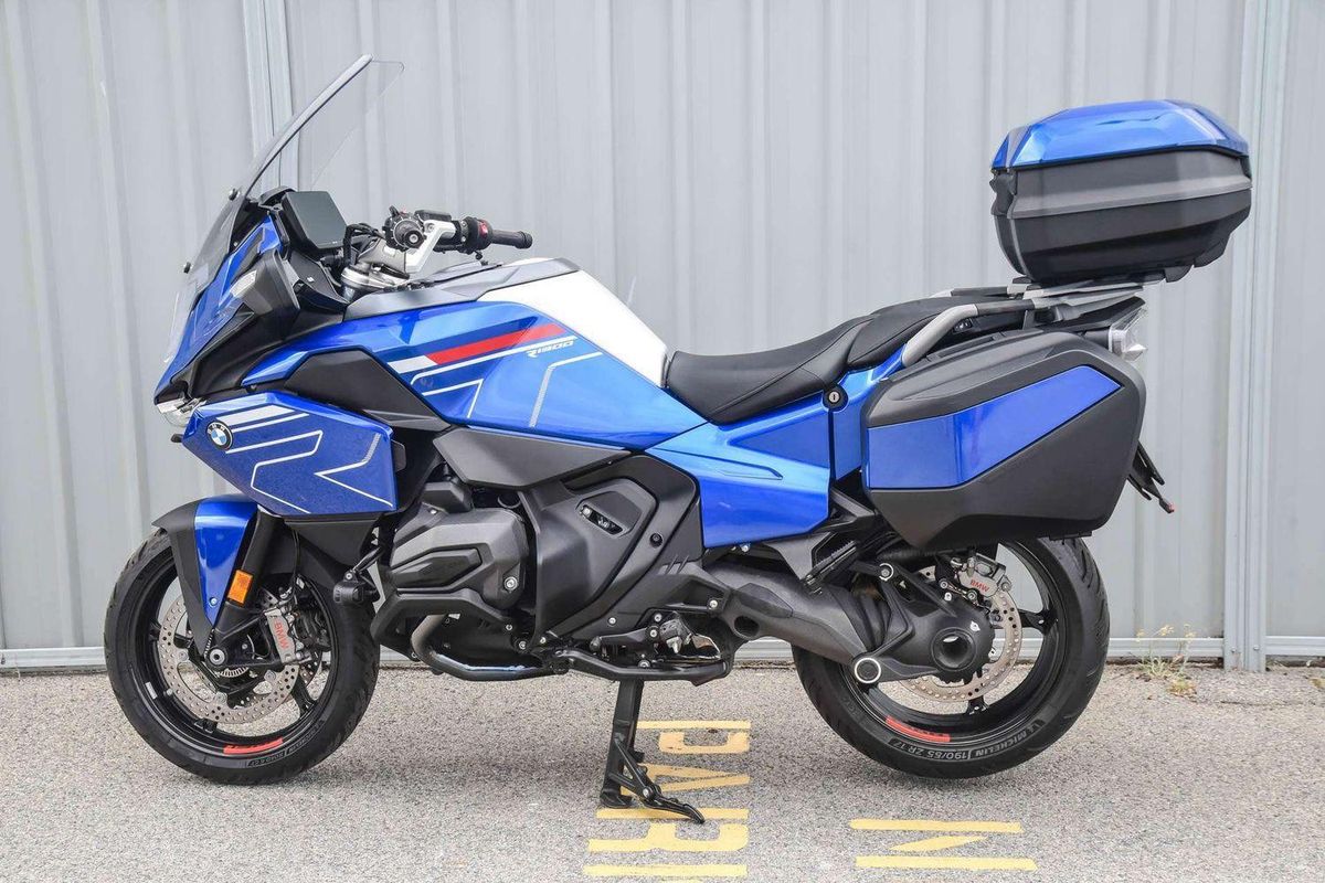 2025 BMW R 1300 RT Impulse R 1300