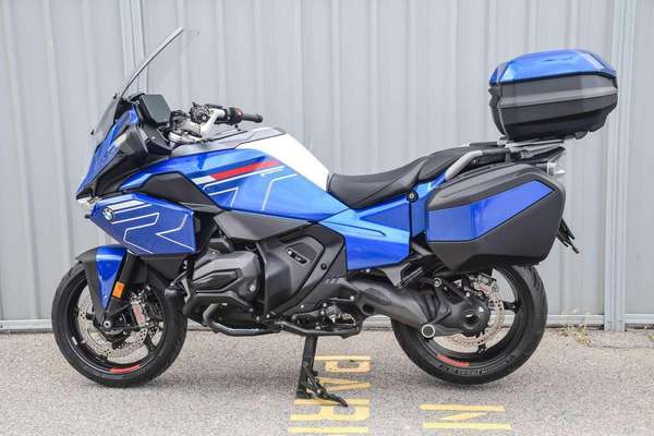 2025 BMW R 1300 RT Impulse R 1300
