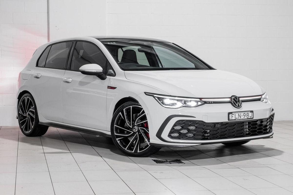 2024 Volkswagen Golf GTI 8