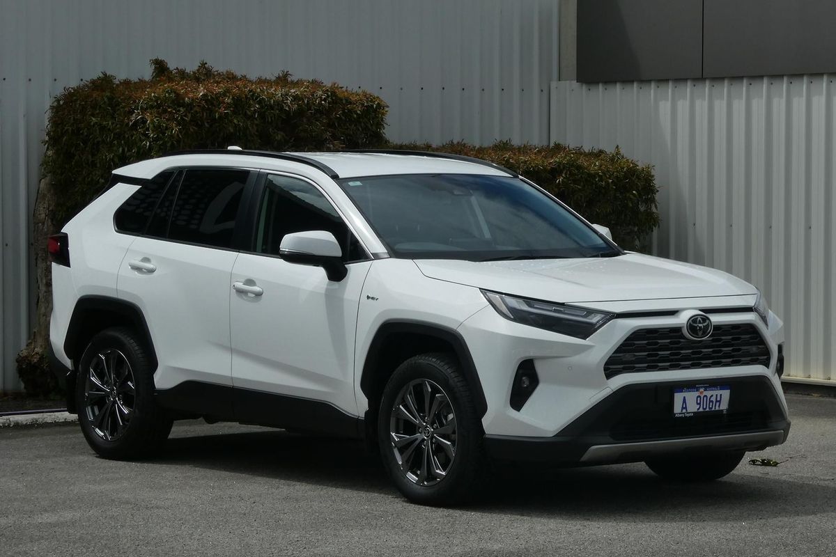 2025 Toyota RAV4 GXL AXAH52R
