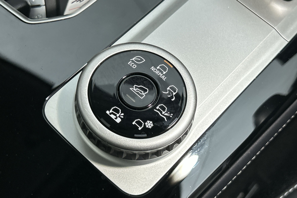 2025 Mitsubishi Outlander Exceed ZM thumb-16