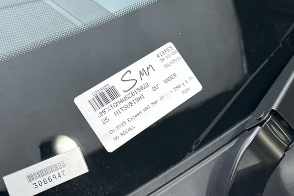 2025 Mitsubishi Outlander Exceed ZM thumb-23