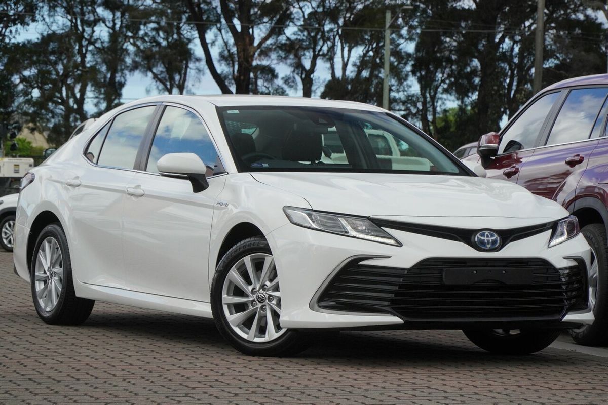 2024 Toyota Camry Ascent AXVH70R