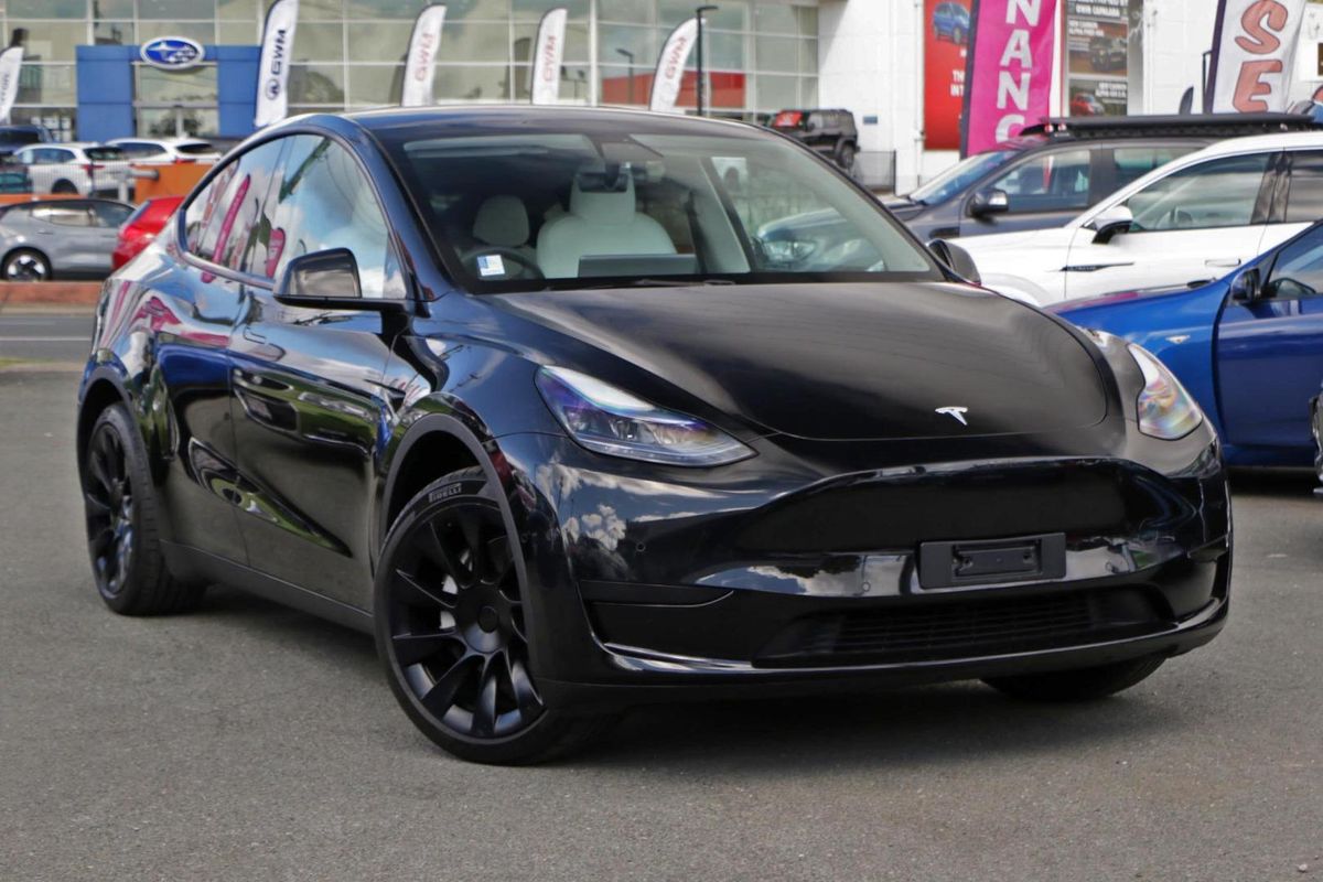 2023 Tesla Model Y Rear-Wheel Drive