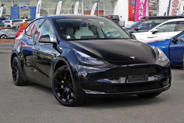 2023 Tesla Model Y Rear-Wheel Drive