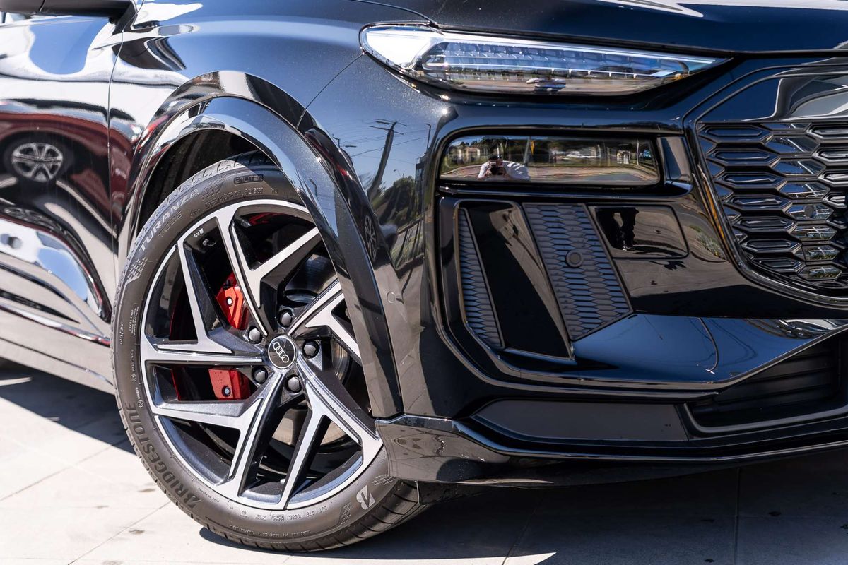2025 Audi SQ6 e-tron GF