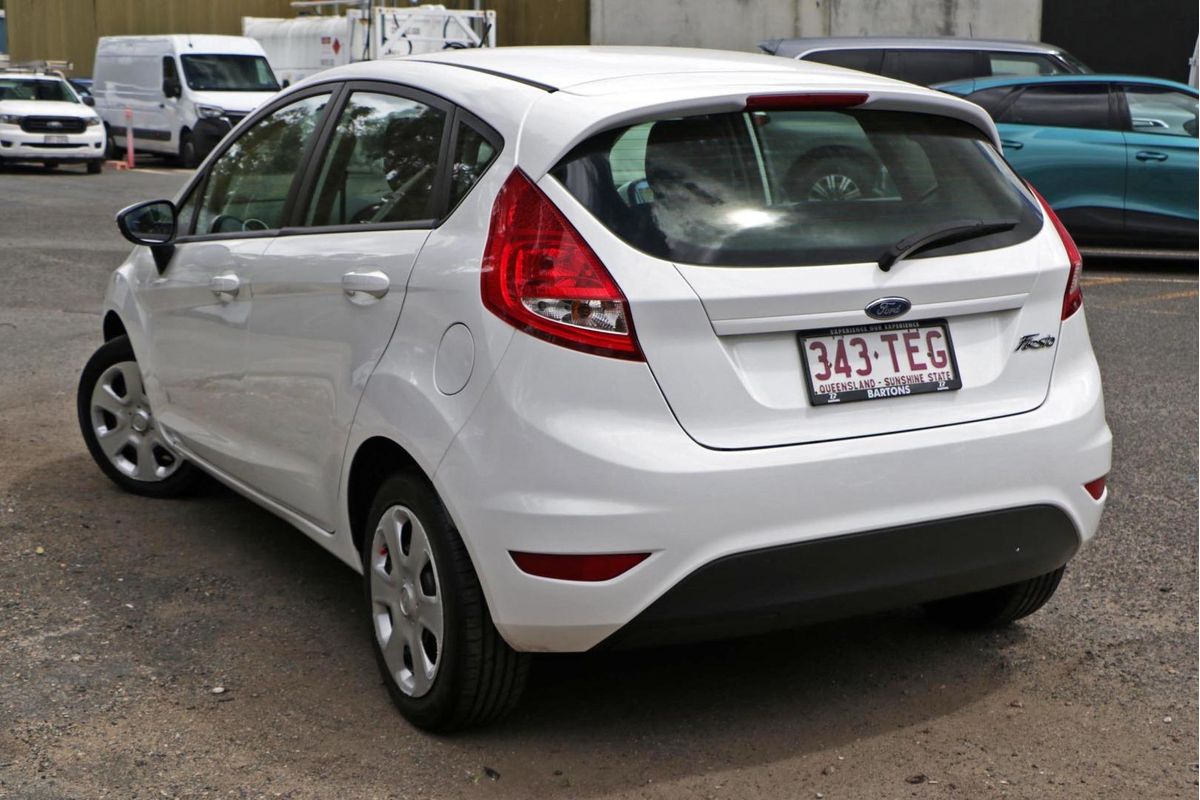2013 Ford Fiesta CL WT