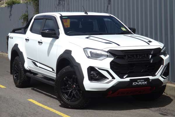 2025 Isuzu D-MAX BLADE 4X4