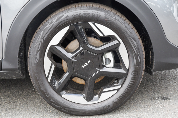 2026 Kia Stonic Sport YB PE2 thumb-3