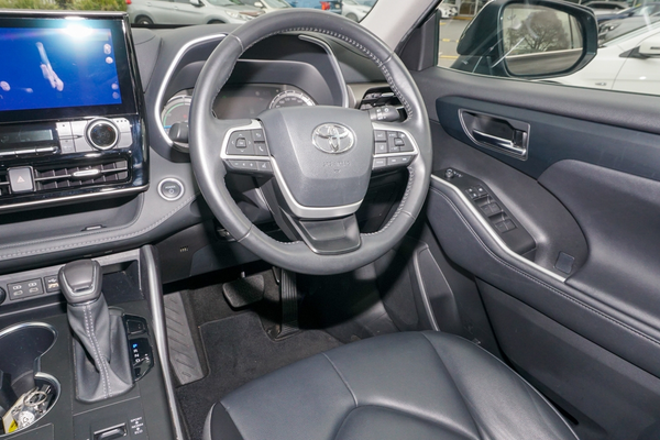 2024 Toyota Kluger GXL AXUH78R thumb-17