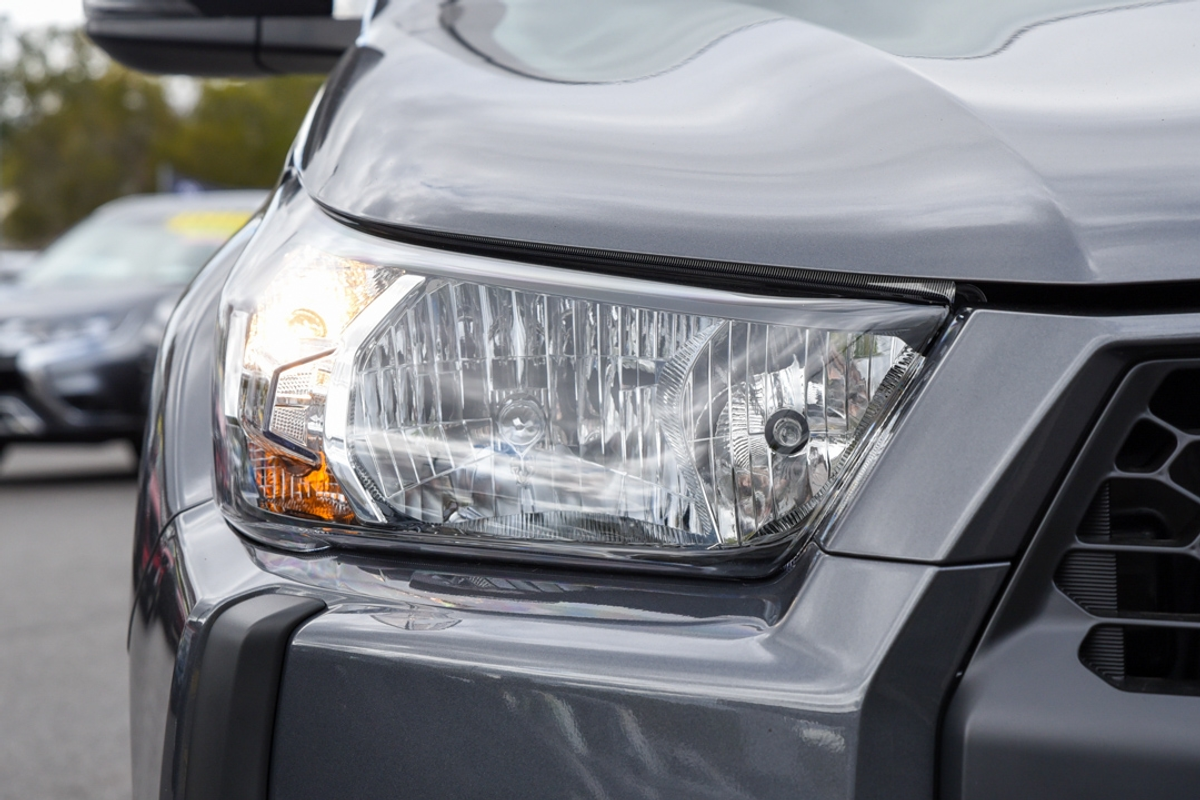 2024 Toyota Hilux SR GUN126R 4X4