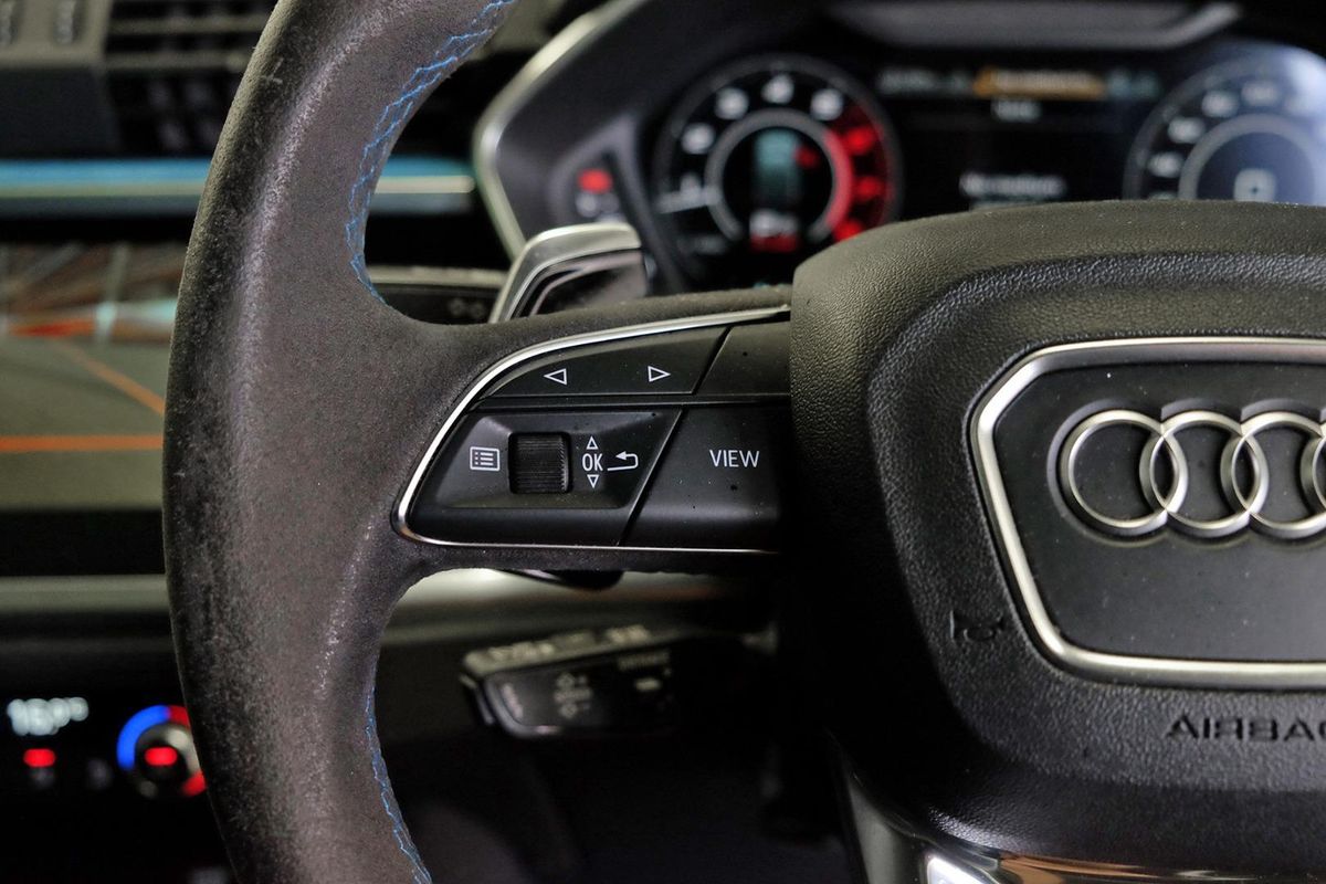 2022 Audi RS Q3 F3 image 15