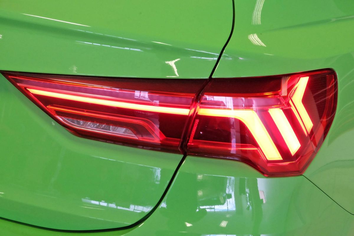 2022 Audi RS Q3 F3 image 21