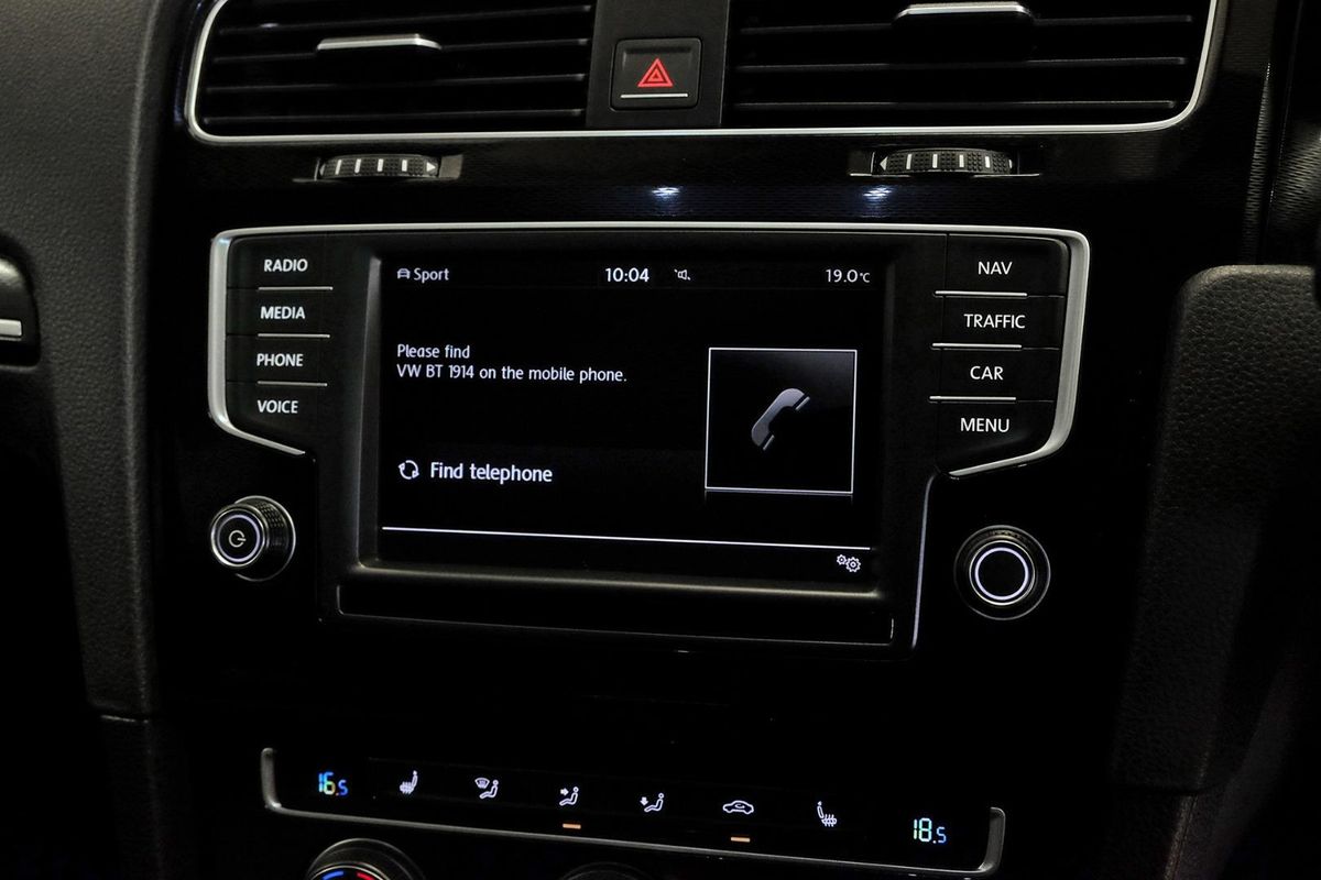 2015 Volkswagen Golf GTI 7 image 14
