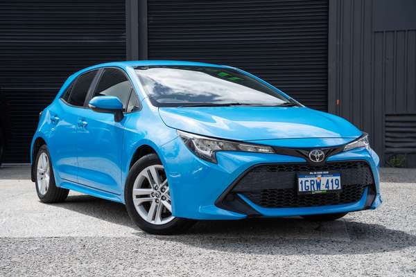 2018 Toyota Corolla Ascent Sport MZEA12R