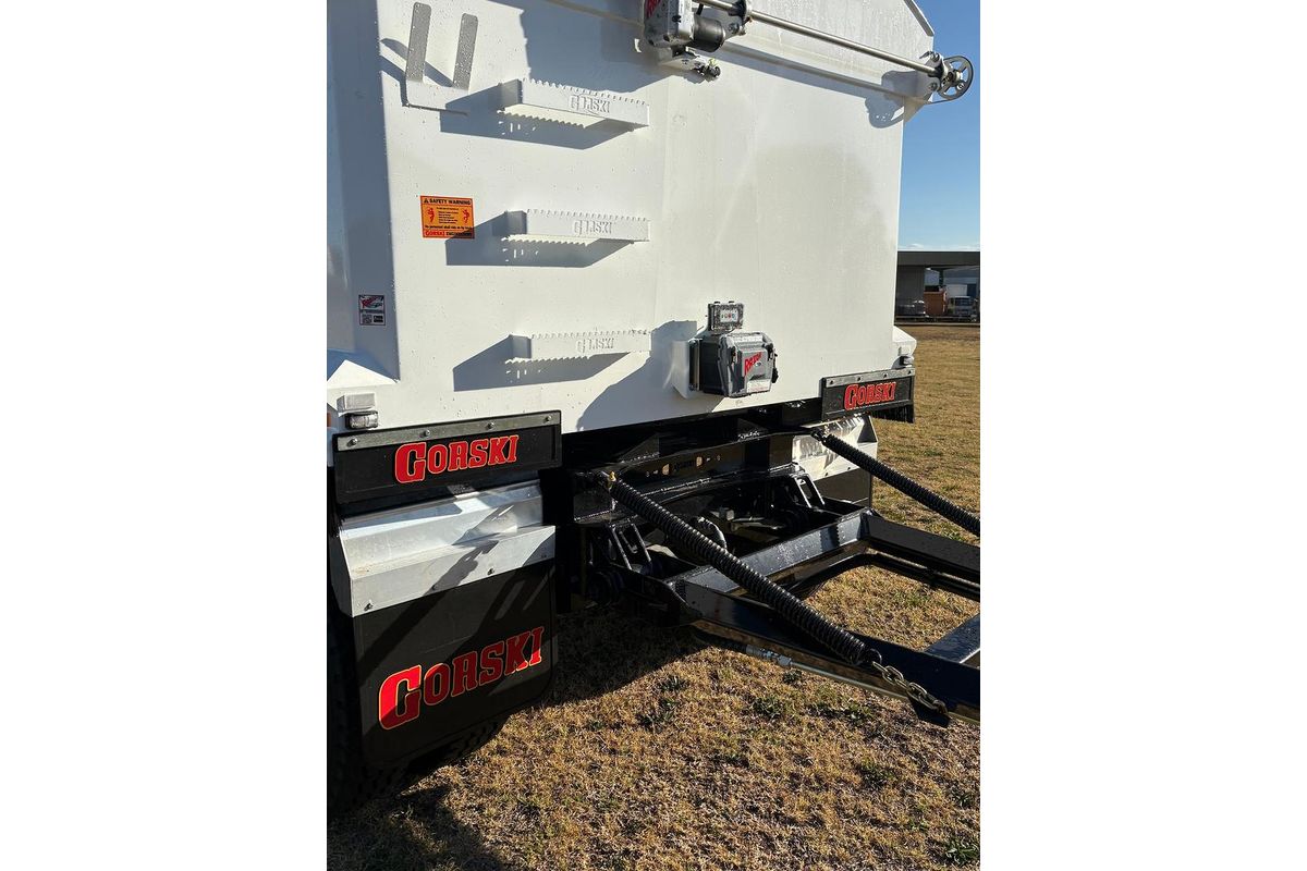 2026 Fuso Shogun FV84 460 image 6