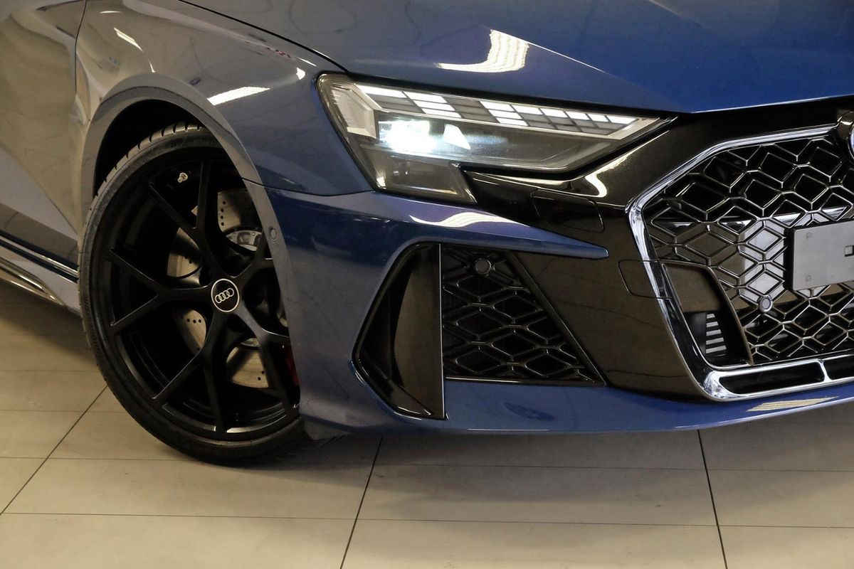 2025 Audi RS3 GY image 6
