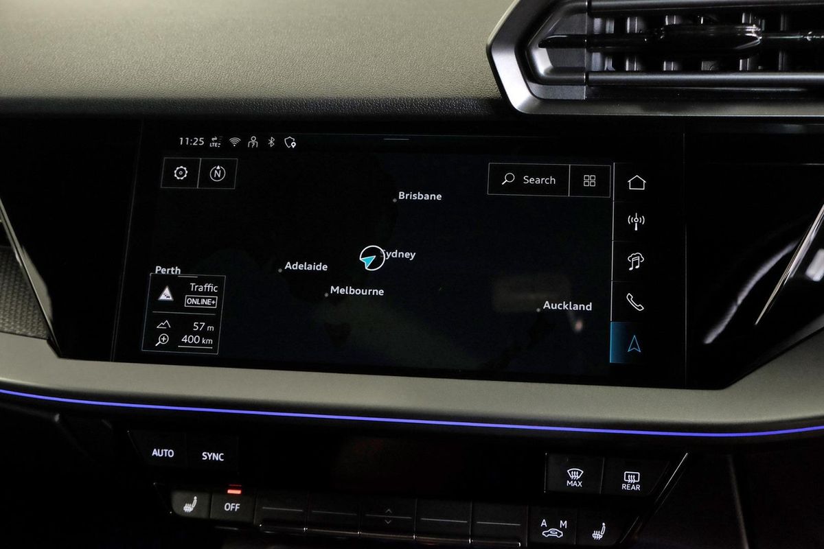 2025 Audi RS3 GY image 14