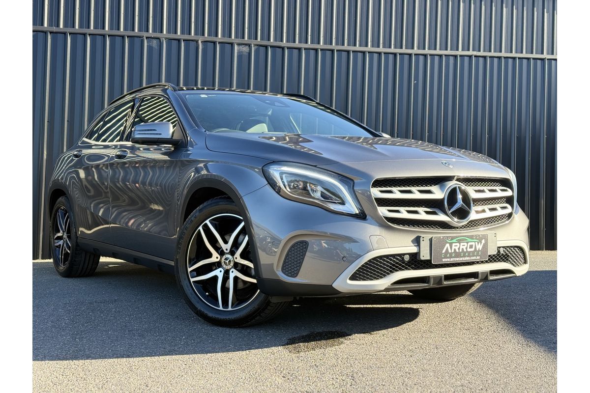 2017 Mercedes-Benz GLA-Class GLA180 X156