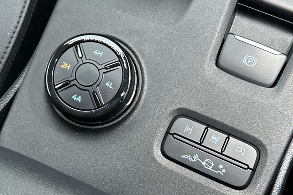 2025 Ford Everest Sport 3.0L thumb-16